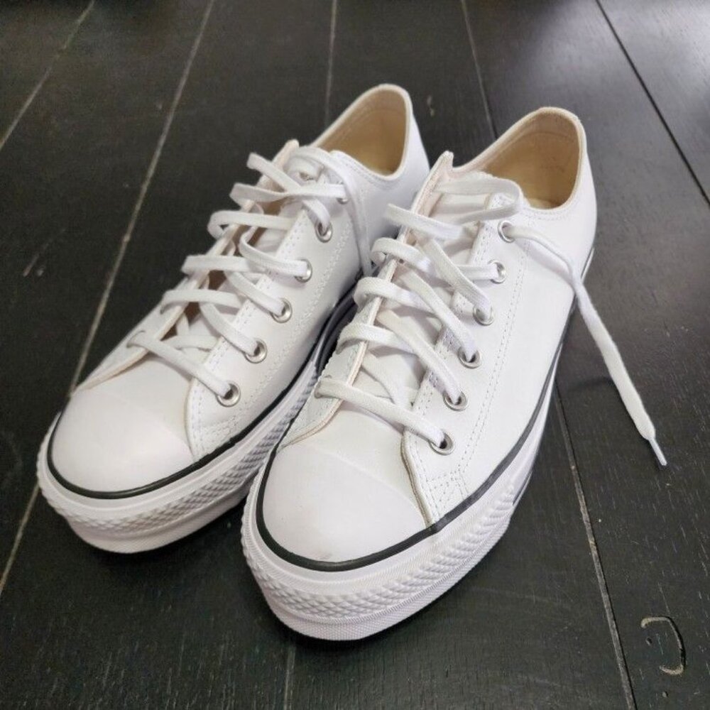 Converse All Star White Sz 10.5 platform - As new